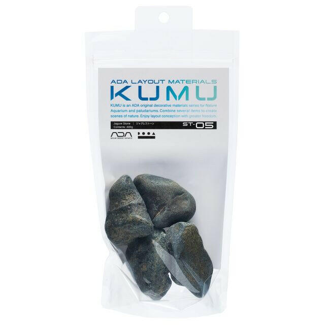 ADA KUMU ST-05 Jaqure Stone (400g) in retail packaging, featuring dark, sculptural aquascaping stones with smooth yet jagged textures and natural layering